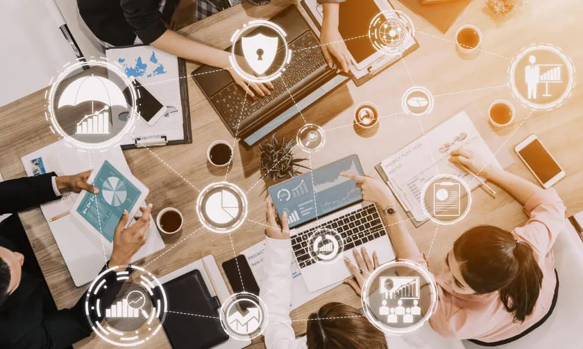 Outsourcing marketingu: czy jest odpowiedni dla każdej firmy?