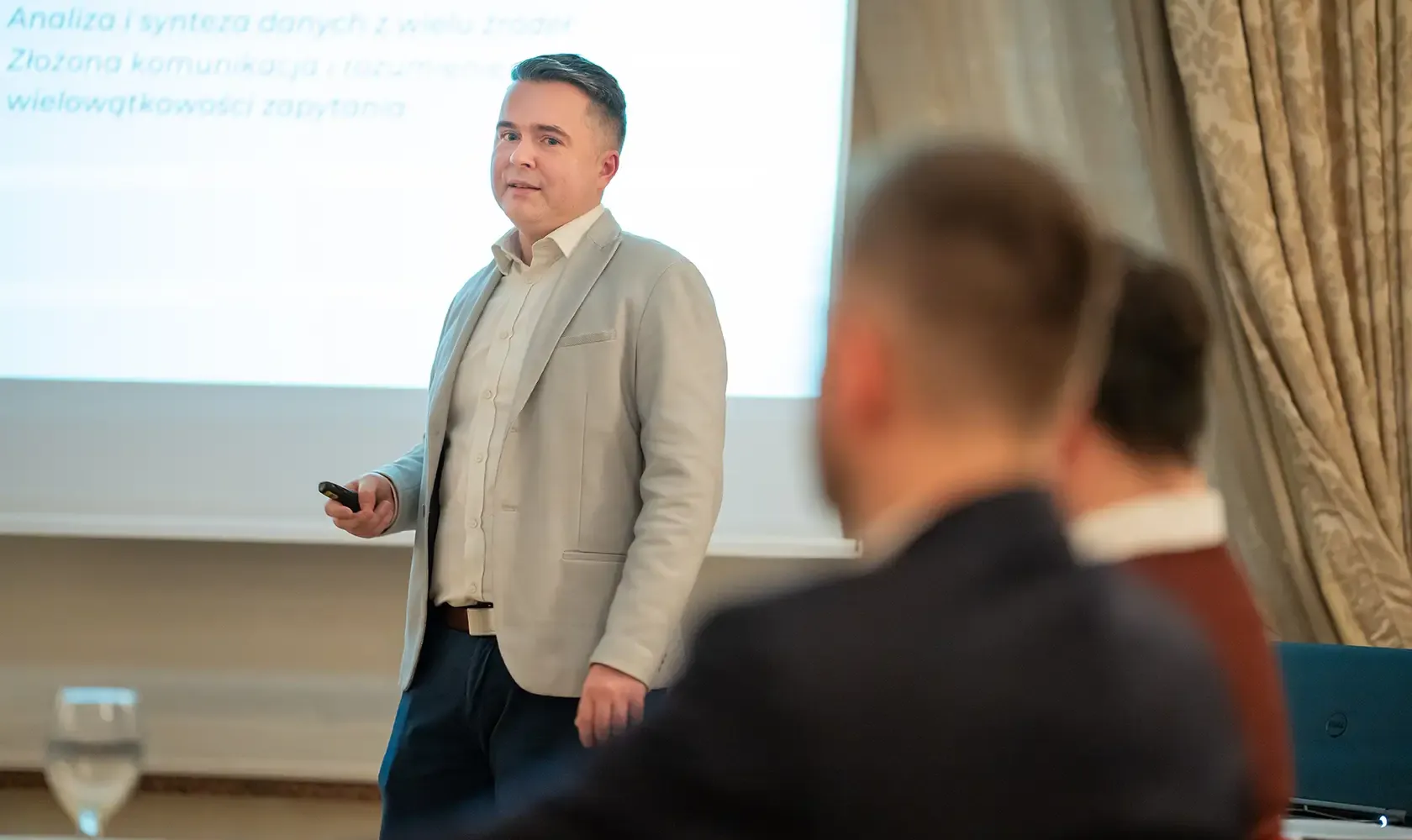 Prelekcje z udziałem CEO Marcetino w 3 miastach w Polsce - Jak sztuczna inteligencja może przyspieszyć rozwój Twojej firmy